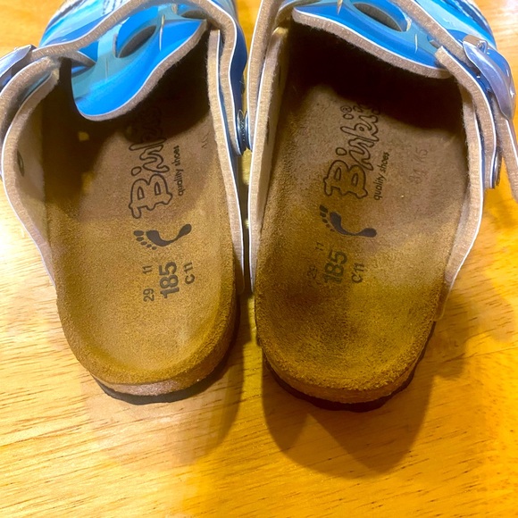 Toddler Birkenstock Clogs - Picture 2 of 6